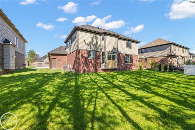 50632 Summit View Drive, Macomb Twp, MI 48044