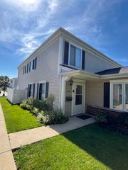 1491 Quaker Drive 116B, Prospect Heights, IL 60070