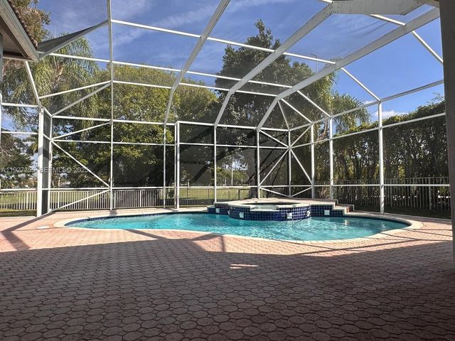 1081 SW 156th Ave, Pembroke Pines, FL 33027