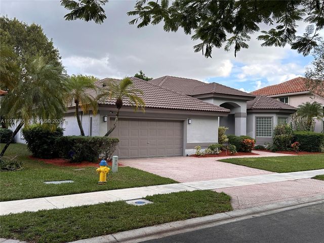 1081 SW 156th Ave, Pembroke Pines, FL 33027