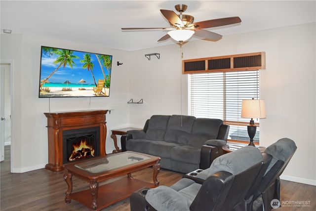 10302 Lakeview Avenue SW #50, Lakewood, WA 98499