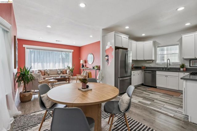 2010 Filbert, Oakland, CA 94607