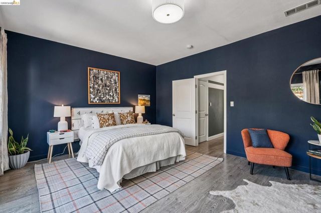 2010 Filbert, Oakland, CA 94607