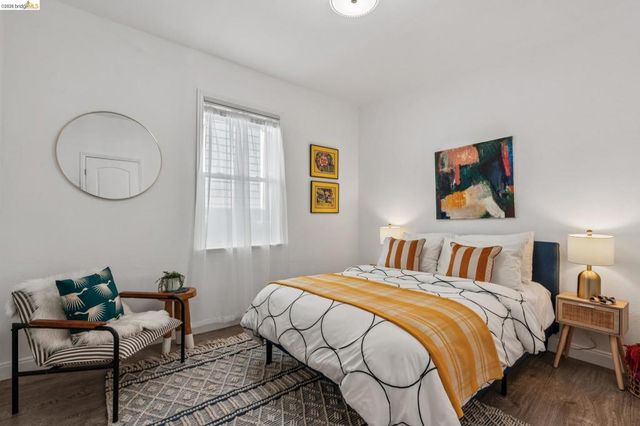 2010 Filbert, Oakland, CA 94607