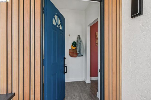 2010 Filbert, Oakland, CA 94607