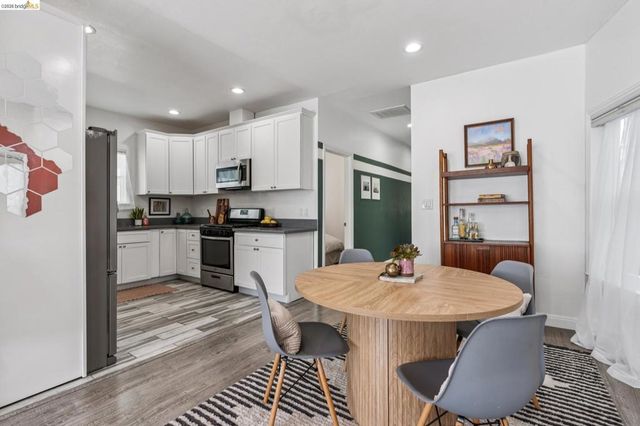 2010 Filbert, Oakland, CA 94607