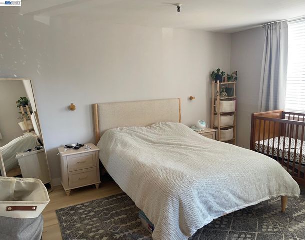 303 Adams St 109, Oakland, CA 94610