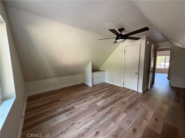 320 Sky View Lane, Crestline, CA 92325