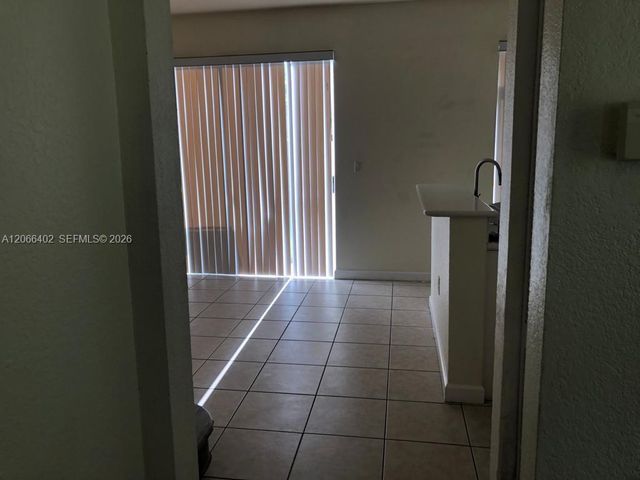 5598 NW 113th Avenue -, Doral, FL 33178