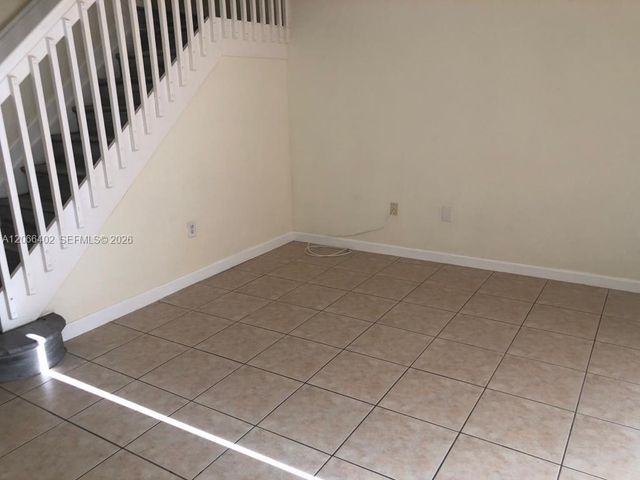 5598 NW 113th Avenue -, Doral, FL 33178