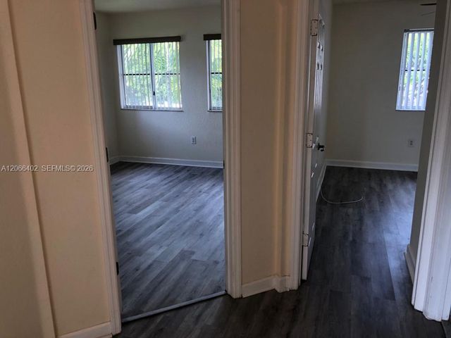 5598 NW 113th Avenue -, Doral, FL 33178