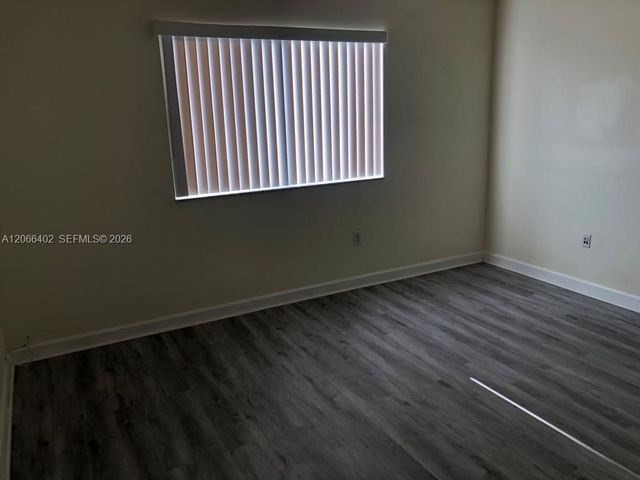 5598 NW 113th Avenue -, Doral, FL 33178