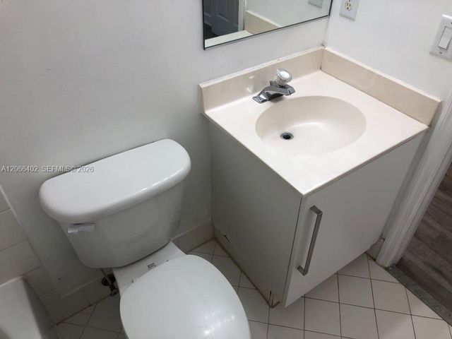 5598 NW 113th Avenue -, Doral, FL 33178