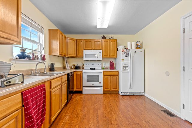10389 Summer City Rd, Spring City, TN 37381