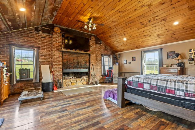 10389 Summer City Rd, Spring City, TN 37381