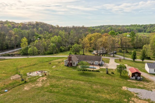 10389 Summer City Rd, Spring City, TN 37381