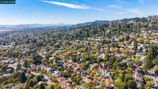 931 Shattuck Ave, Berkeley, CA 94707