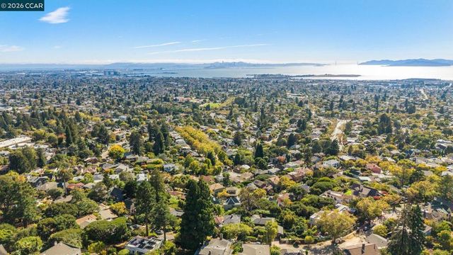 931 Shattuck Ave, Berkeley, CA 94707