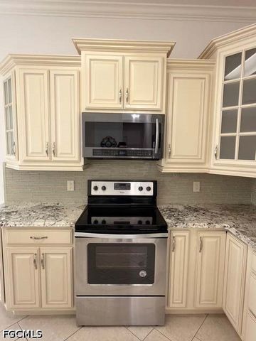 5548 Beauty ST, Lehigh Acres, FL 33971