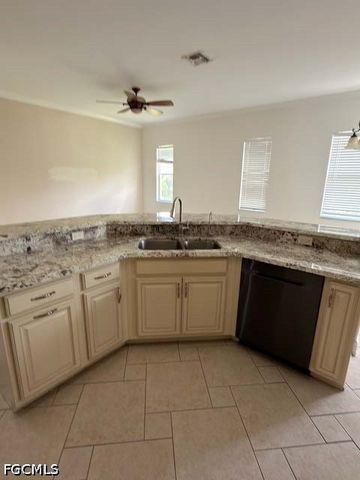 5548 Beauty ST, Lehigh Acres, FL 33971