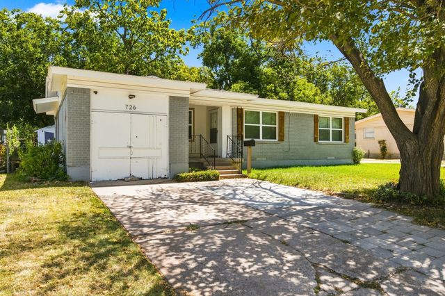 726 N Carrier Parkway, Grand Prairie, TX 75050