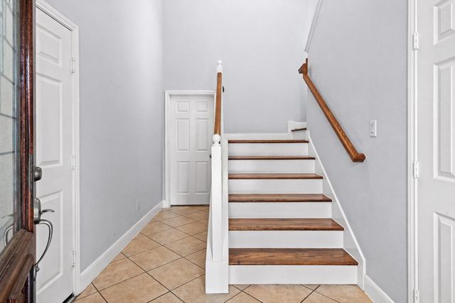 1010 Studer Street, Houston, TX 77007