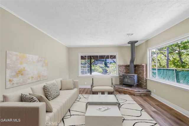 43714 Log Cabin Trl, Lake Hughes, CA 93532