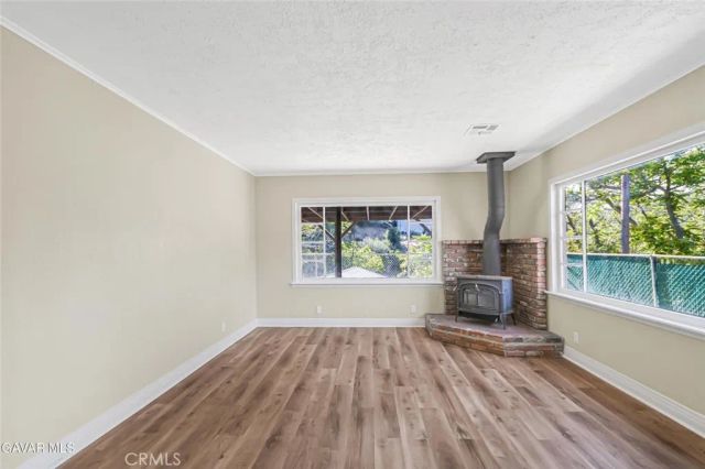 43714 Log Cabin Trl, Lake Hughes, CA 93532