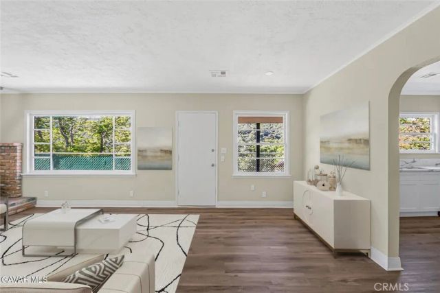 43714 Log Cabin Trl, Lake Hughes, CA 93532