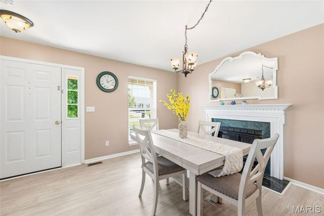 537 White Fence Drive, Wentzville, MO 63385