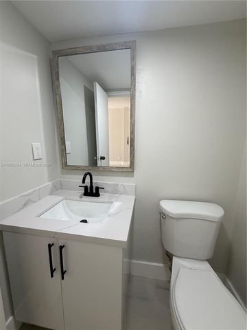 17021 N Bay Rd 216, Sunny Isles Beach, FL 33160