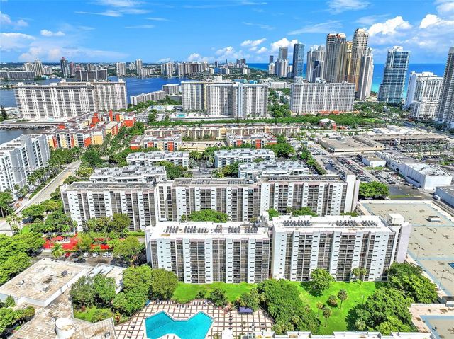 17021 N Bay Rd 216, Sunny Isles Beach, FL 33160