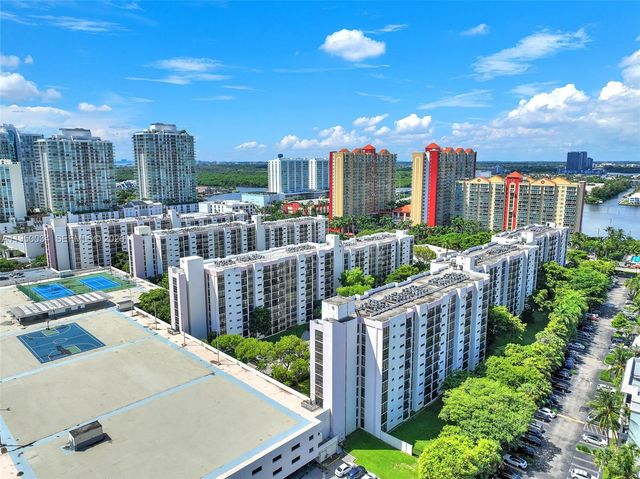 17021 N Bay Rd 216, Sunny Isles Beach, FL 33160