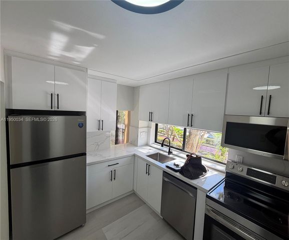 17021 N Bay Rd 216, Sunny Isles Beach, FL 33160