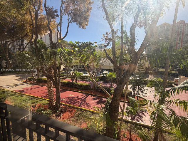 17021 N Bay Rd 216, Sunny Isles Beach, FL 33160