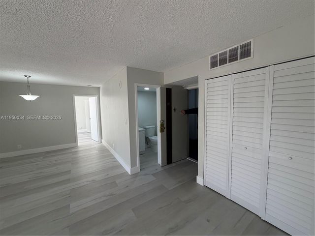 17021 N Bay Rd 216, Sunny Isles Beach, FL 33160