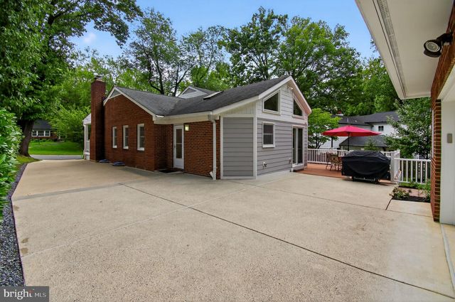 6209 REDWING CT, Bethesda, MD 20817