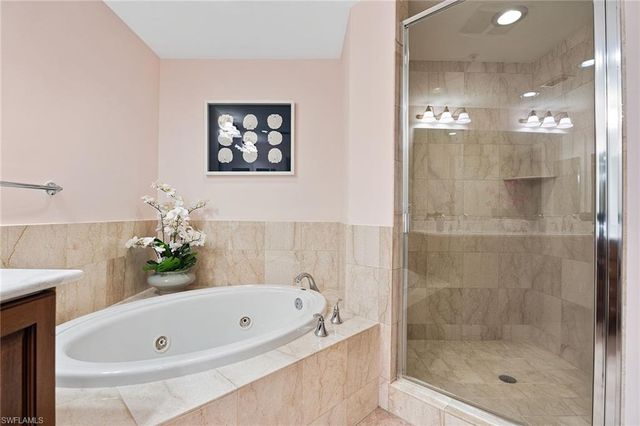 965 Sandpiper ST J204, Naples, FL 34102