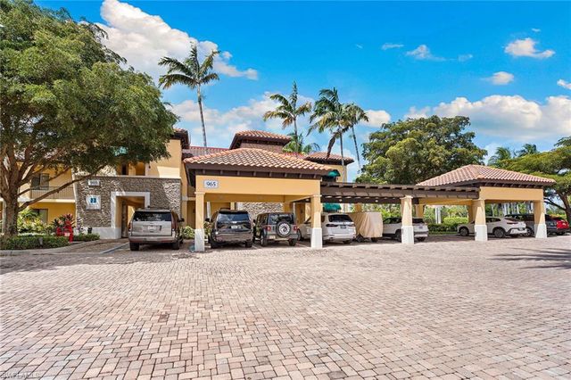 965 Sandpiper ST J204, Naples, FL 34102