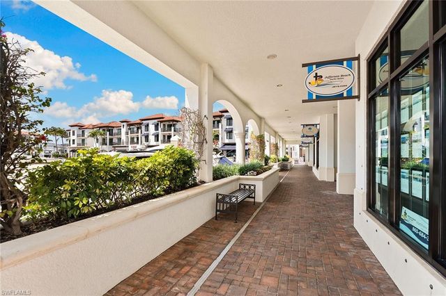 965 Sandpiper ST J204, Naples, FL 34102