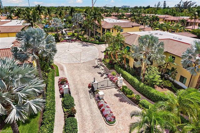 965 Sandpiper ST J204, Naples, FL 34102