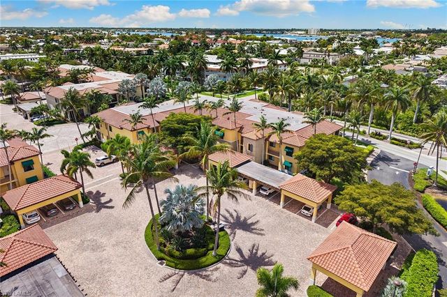 965 Sandpiper ST J204, Naples, FL 34102