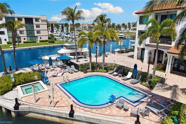 965 Sandpiper ST J204, Naples, FL 34102