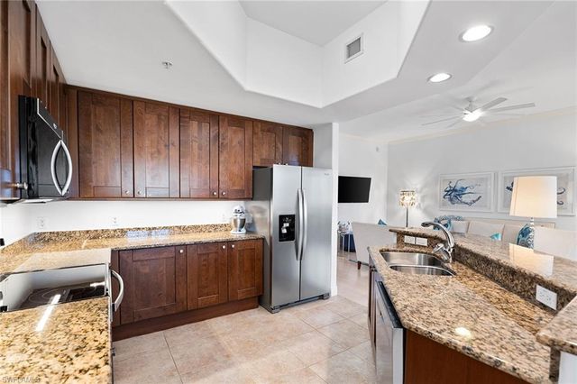 965 Sandpiper ST J204, Naples, FL 34102