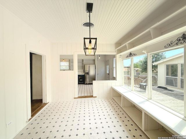 1214 Sutton, San Antonio, TX 78228