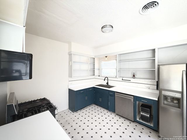 1214 Sutton, San Antonio, TX 78228