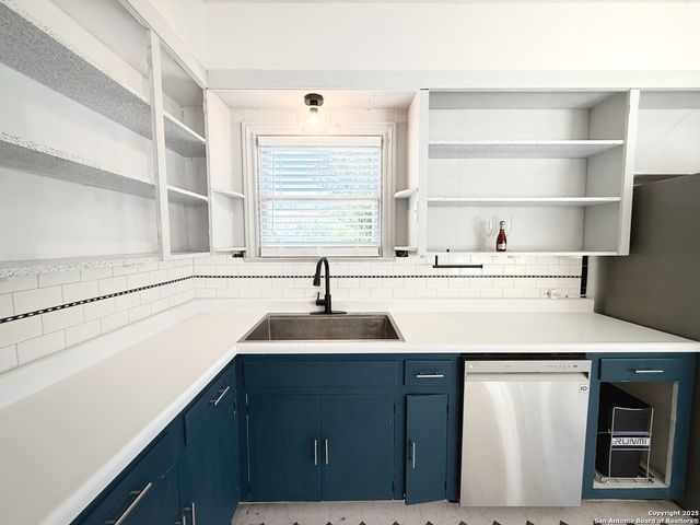 1214 Sutton, San Antonio, TX 78228