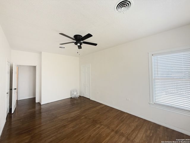 1214 Sutton, San Antonio, TX 78228