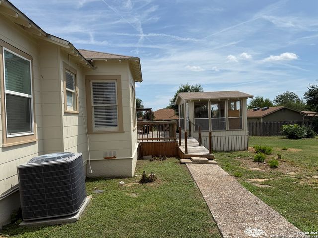 1214 Sutton, San Antonio, TX 78228