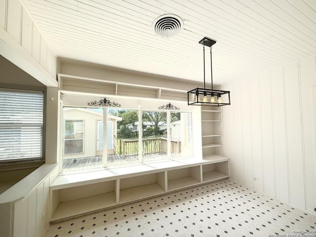 1214 Sutton, San Antonio, TX 78228